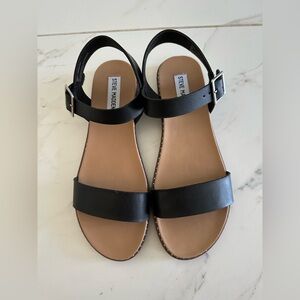 Steve Madden Black and Tan Sandals